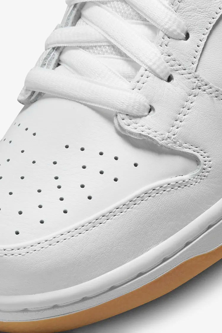 Nike SB Dunk Low Pro White/Black/White/Gum Light Brown