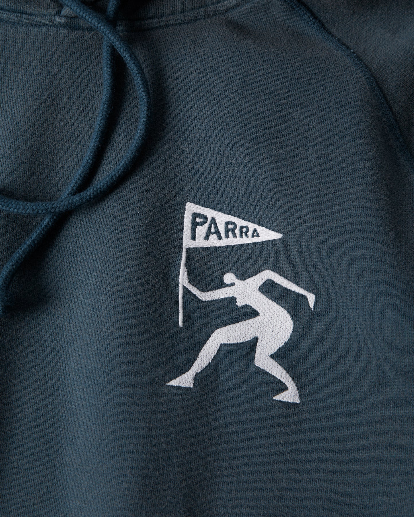 By Parra Neurotic Mini Flag Hooded Sweater Washed Blue