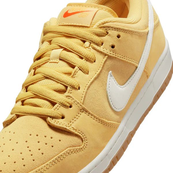 Nike SB Dunk Low Pro Saturn Gold/Sail-Saturn Gold-Solar Flare-Gum Lt Brown-Safety Orange