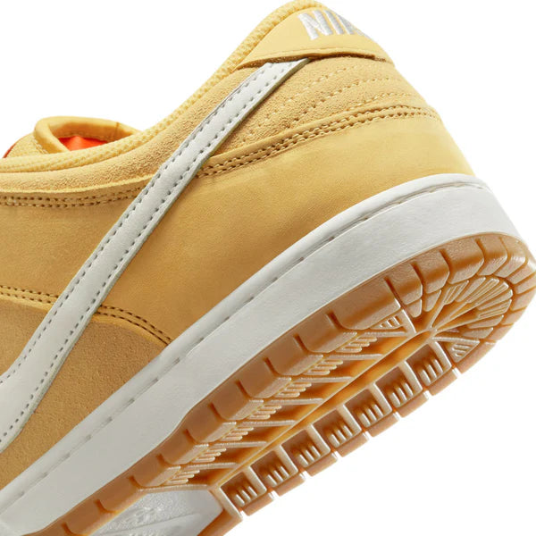 Nike SB Dunk Low Pro Saturn Gold/Sail-Saturn Gold-Solar Flare-Gum Lt Brown-Safety Orange