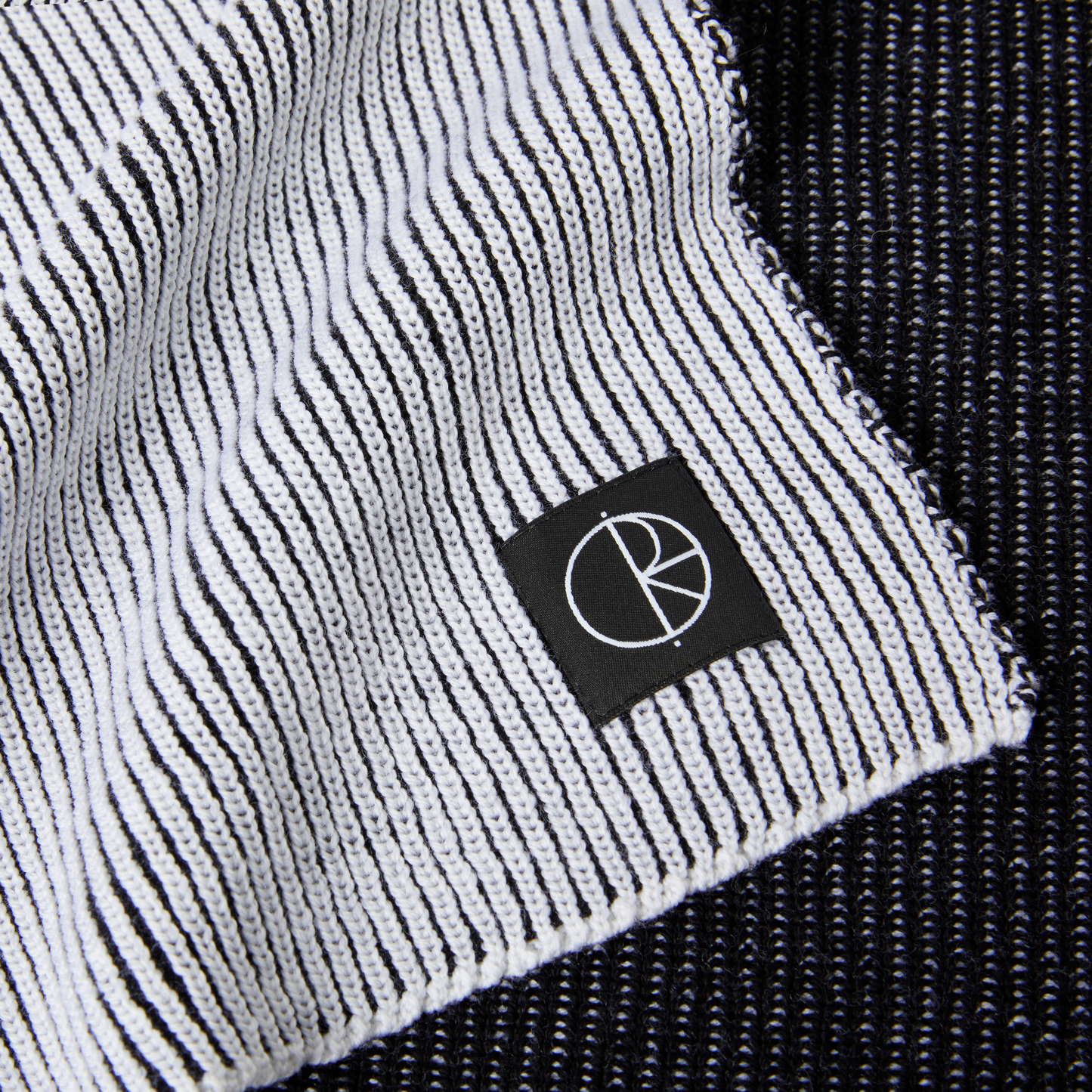 Polar Merino Lines Scarf White / Black