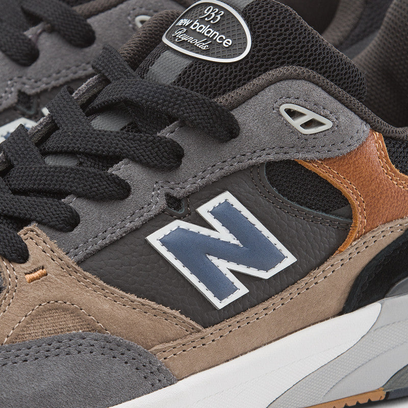 New Balance Numeric 933 Andrew Reynolds Castlerrock