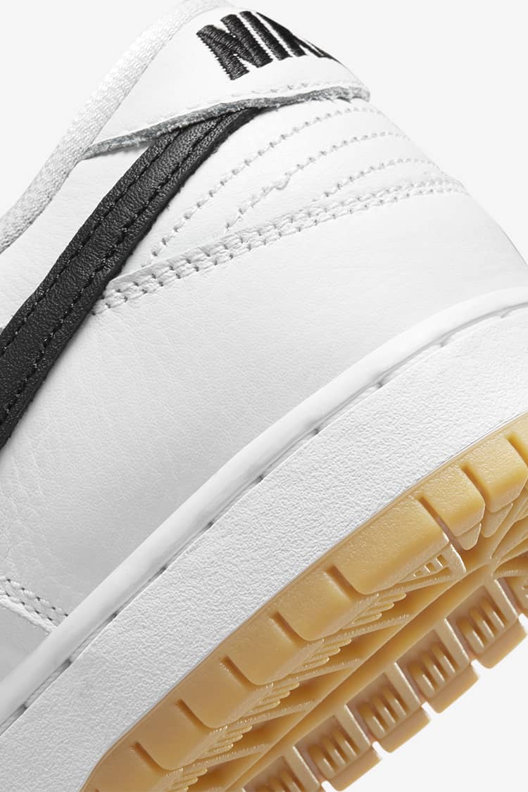 Nike SB Dunk Low Pro White/Black/White/Gum Light Brown