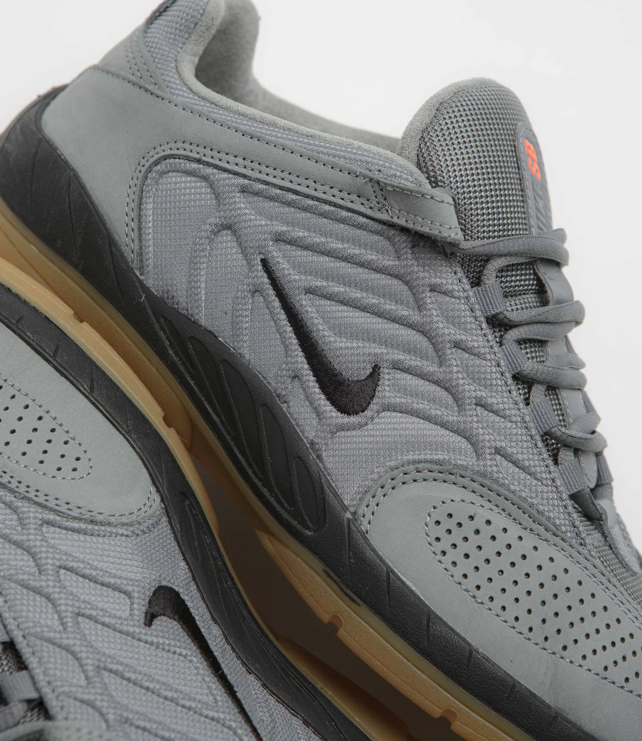 Nike SB Vertebrae Iso Cool Grey/Black-Cool Grey-Dk Grey-Gum Lt Brown-Safety Orange