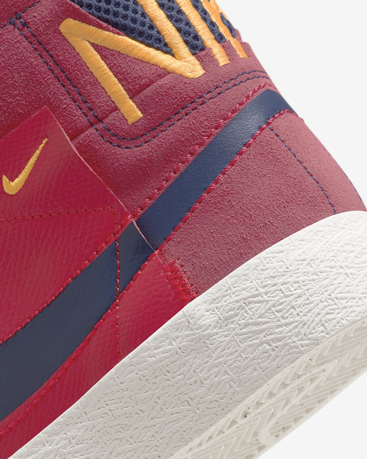 Nike SB Zoom Blazer Mid Premium University Red/Midnight Navy