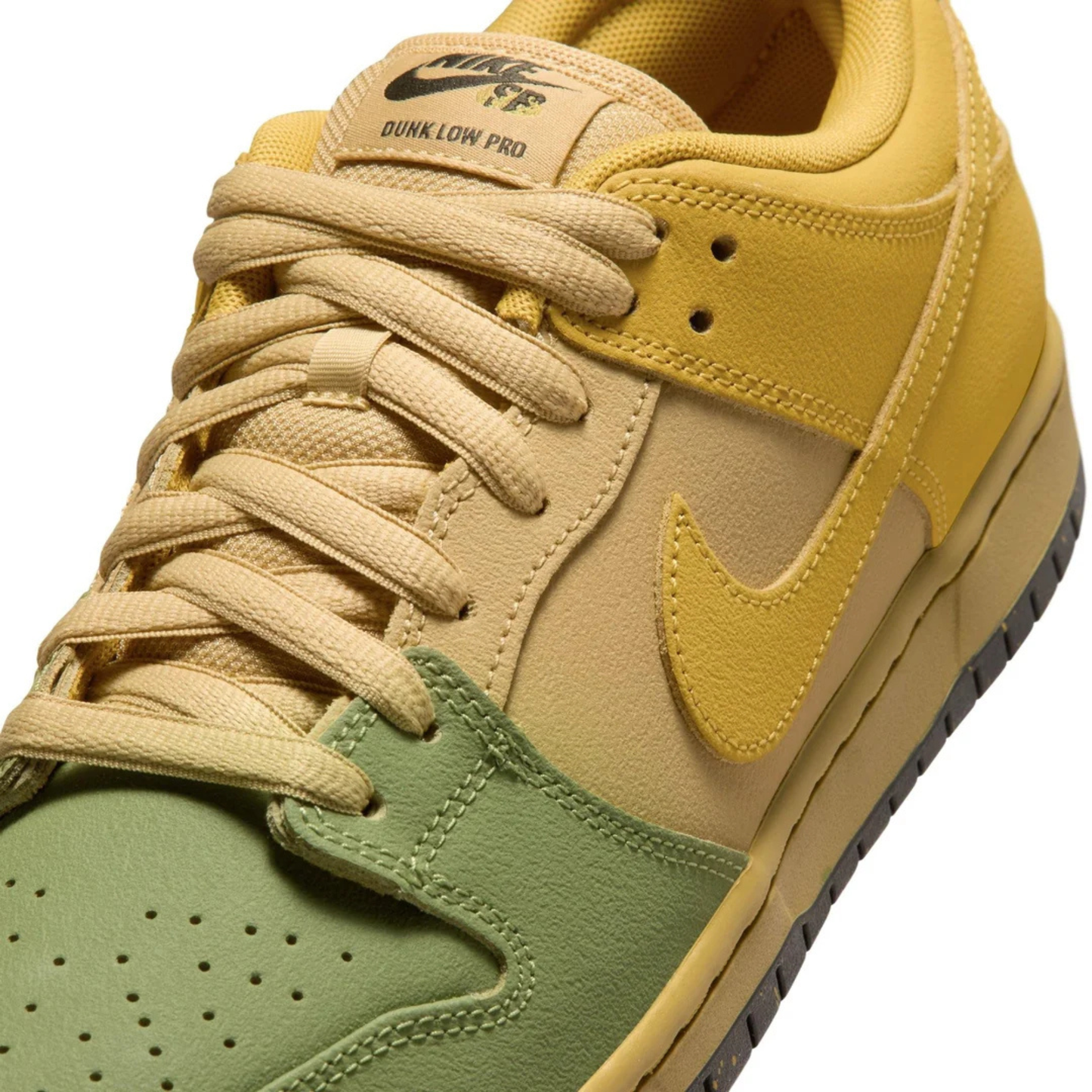 Nike SB Dunk Low Pro WC Saffron Quartz/Saffron Quartz-Pear-Buff Gold-Sequoia-Barley
