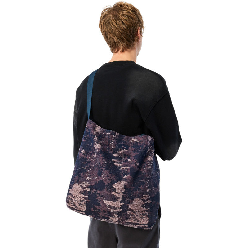 Dime Distressed Messenger Bag Pink Camo