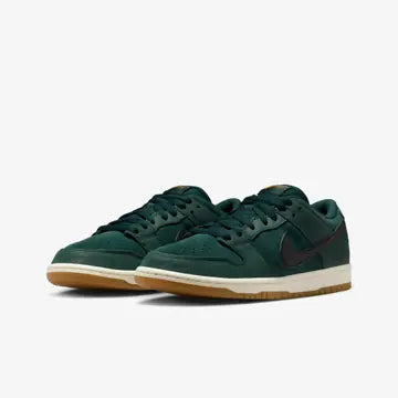 Nike SB Dunk Low Pro Deep Fir/Black-Fir-Sail-Gum Lt Brown-Safety Orange