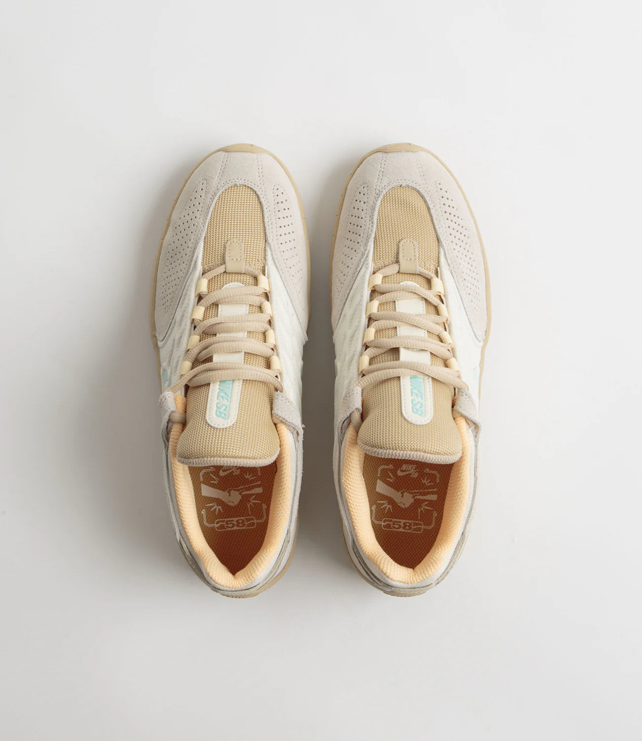 Nike SB Vertebrae Te Coconut Milk/Jade Ice/Sesame/Flt Gold