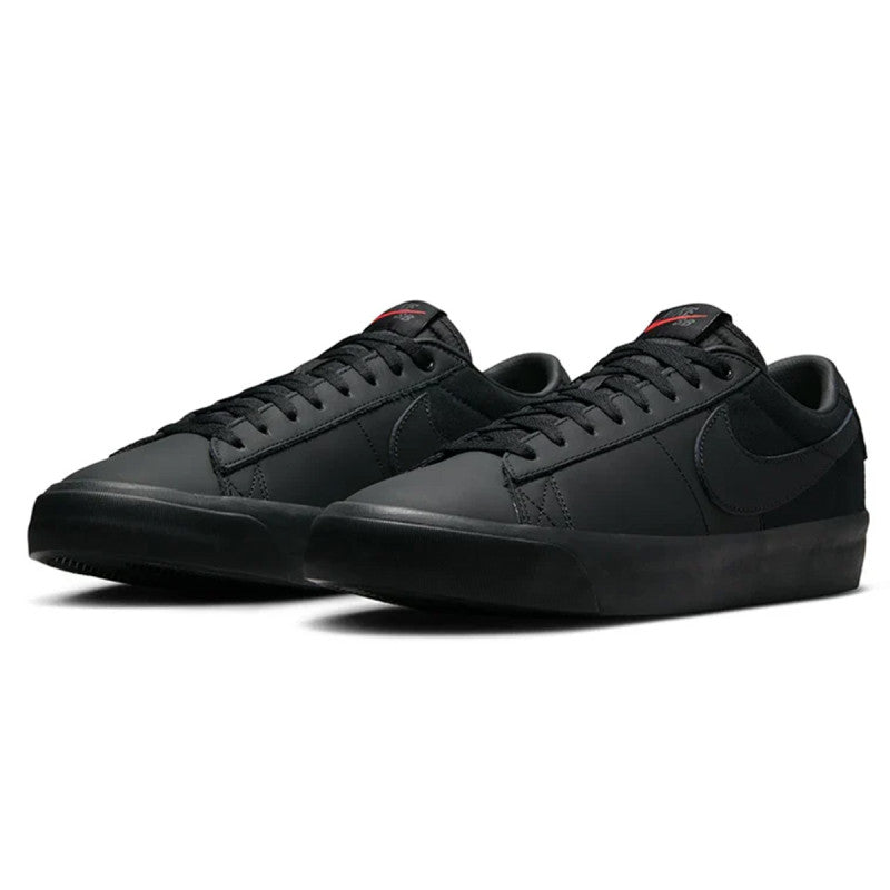 Nike SB Zoom Blazer Low Pro GT Black/Black-Black-Black