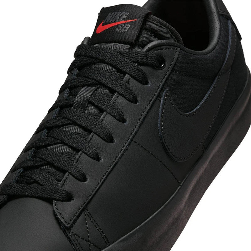 Nike SB Zoom Blazer Low Pro GT Black/Black-Black-Black