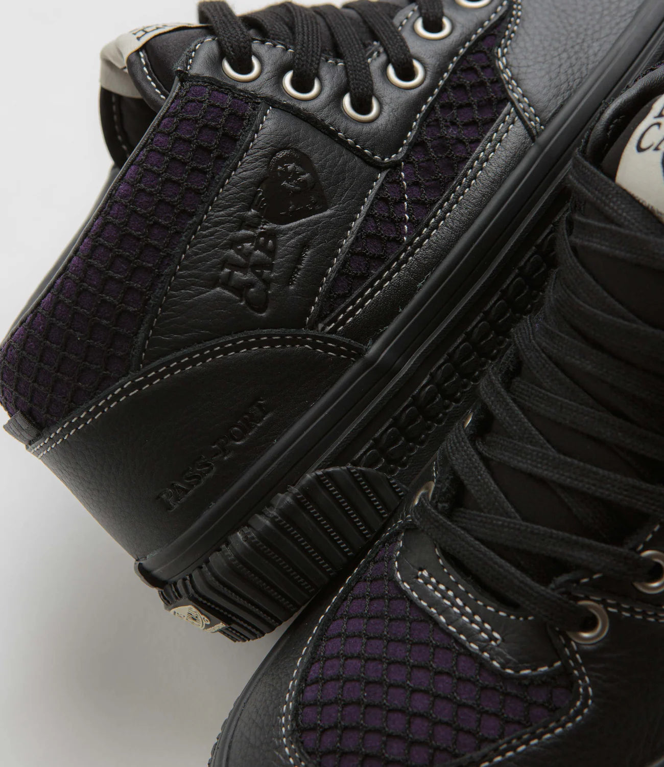 Vans Skate Half Cab X Pass-Port Black/Purple